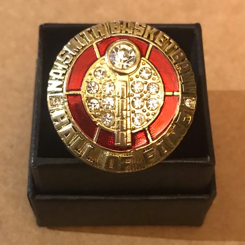 NEW! KOBE BRYANT LOS ANGELES LAKERS HALL OF FAME SIZE 11 MENS RING & BLACK BOX!